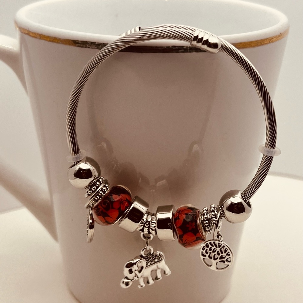 Stainless steel bracelet for women elegant design - Picture 5 of 5
